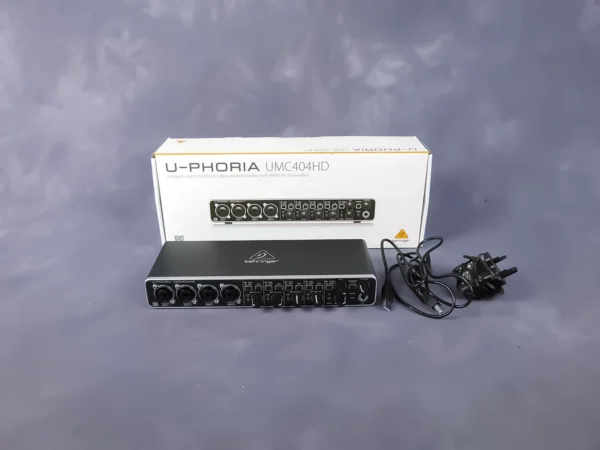 Behringer UMC 404HD