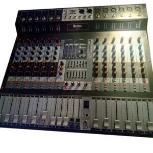 Decibel DE 8 powered mixer