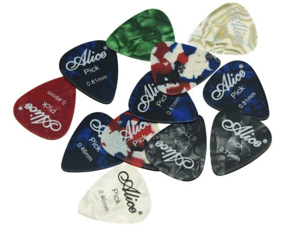 Plectrum guitar pic