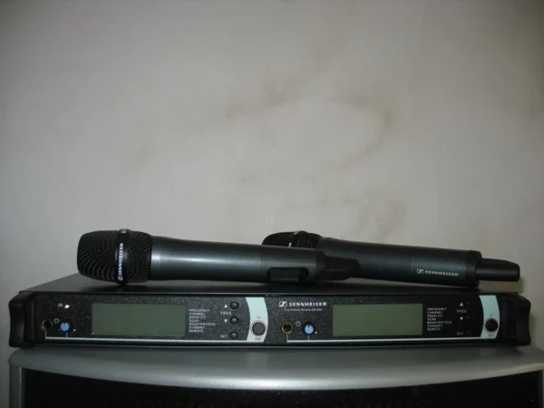 SENNHEISER EM2500