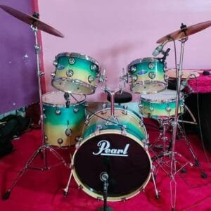 Pearl drumset