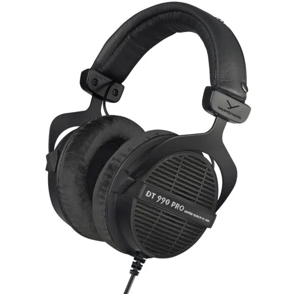 Beyer Dynamic DT990 Headphones